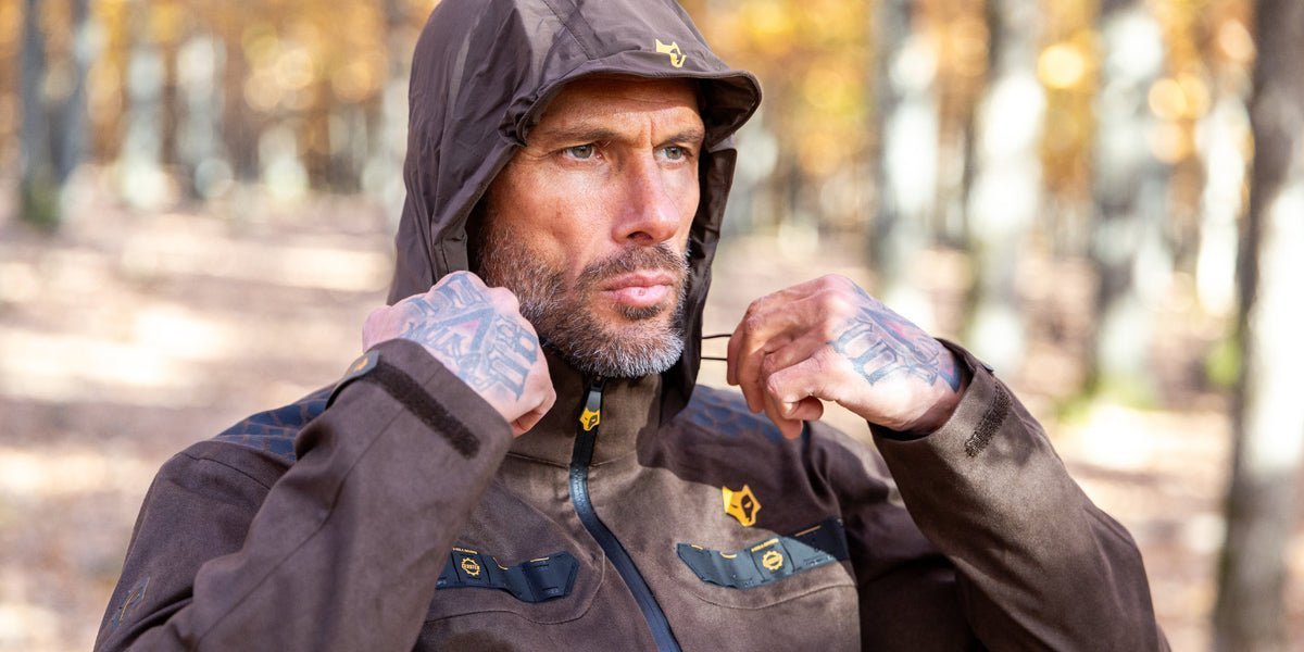 how to dry, store, deodorise hunting gear in UK, airflow, absorbing moisture